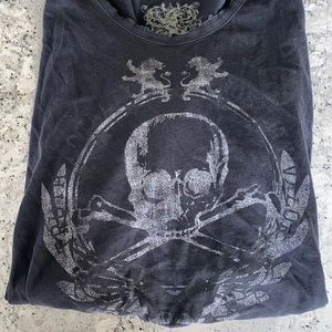 Men’s Express faded black skull t